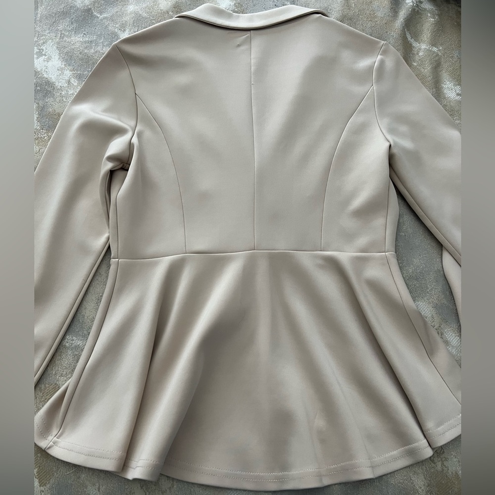 063. Bundle of Two Blazers - Picture 7 of 11